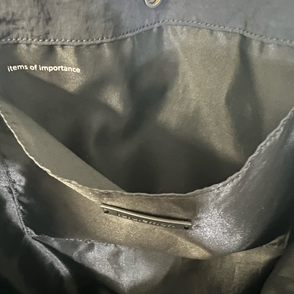 Orangetheory (OTF) Lululemon Black Duffel Tote Bag - Picture 7 of 7
